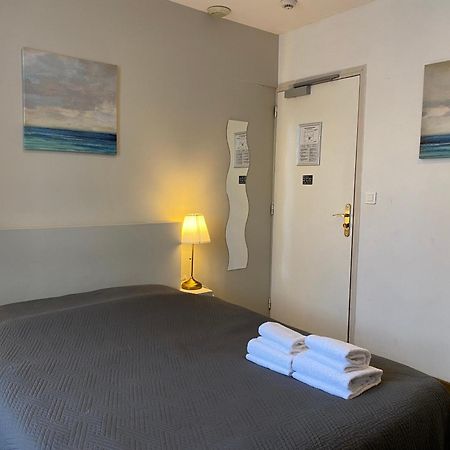 Hotel Saint Yves Nantes Kültér fotó