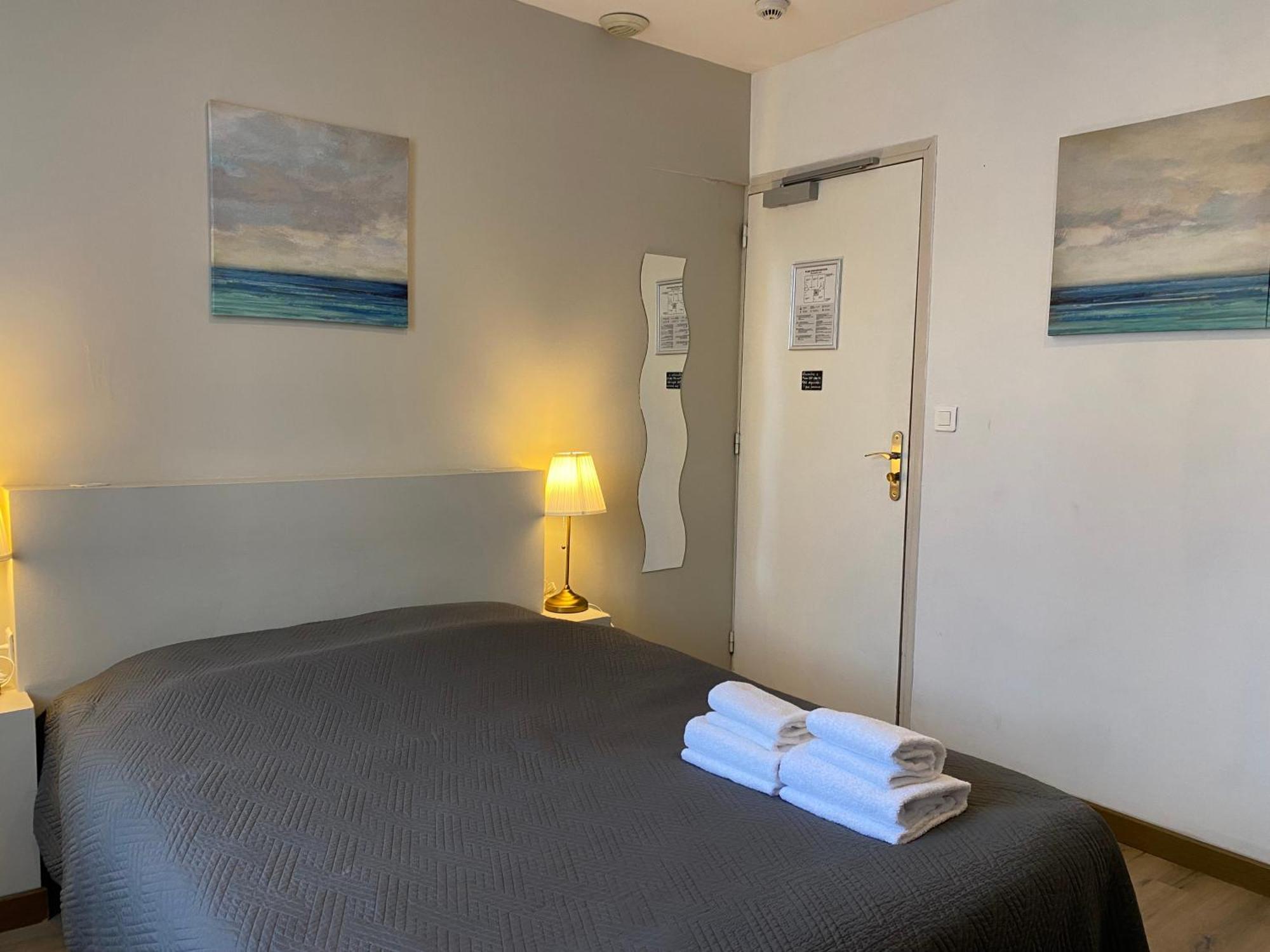 Hotel Saint Yves Nantes Kültér fotó