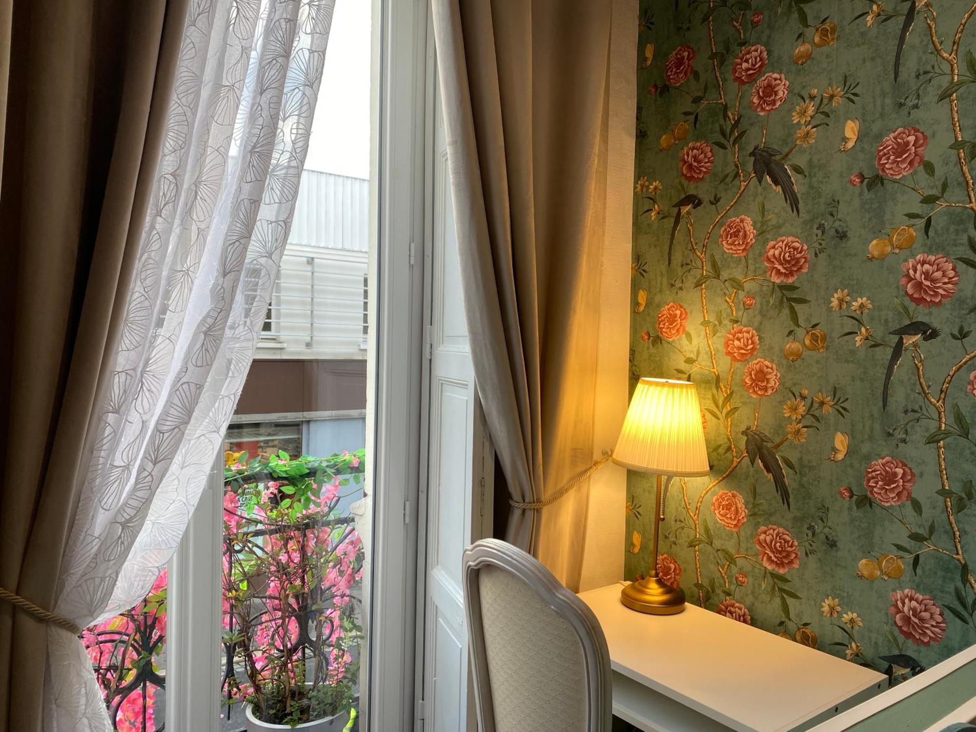Hotel Saint Yves Nantes Kültér fotó